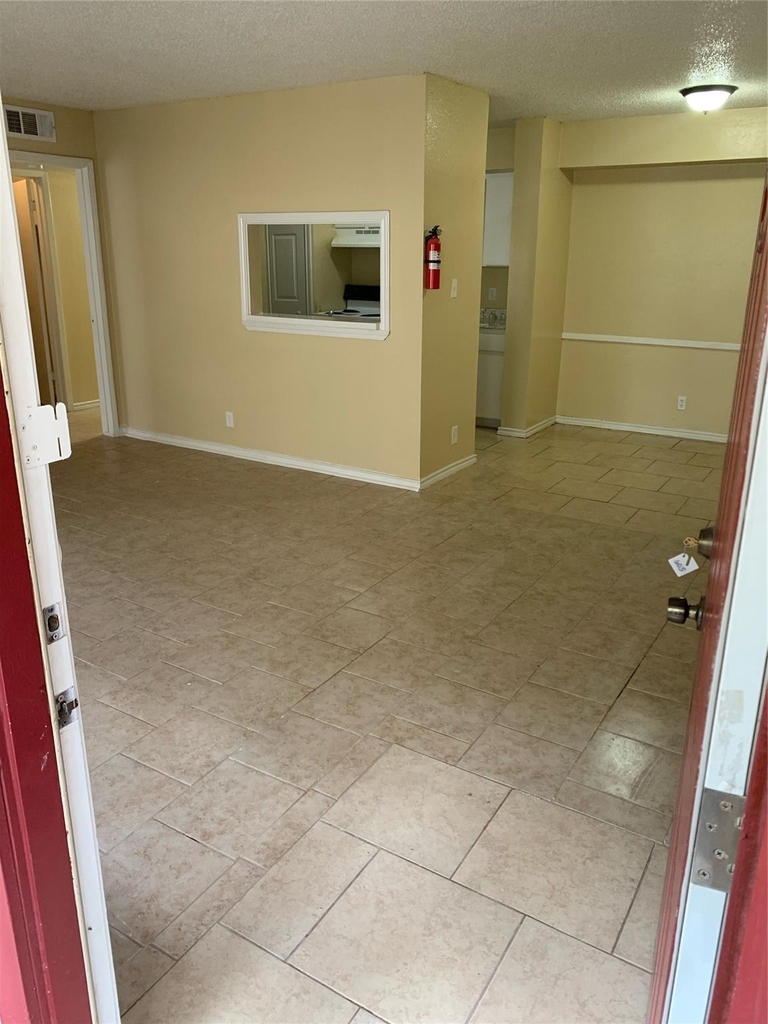 10110 Westview Drive - Photo 6
