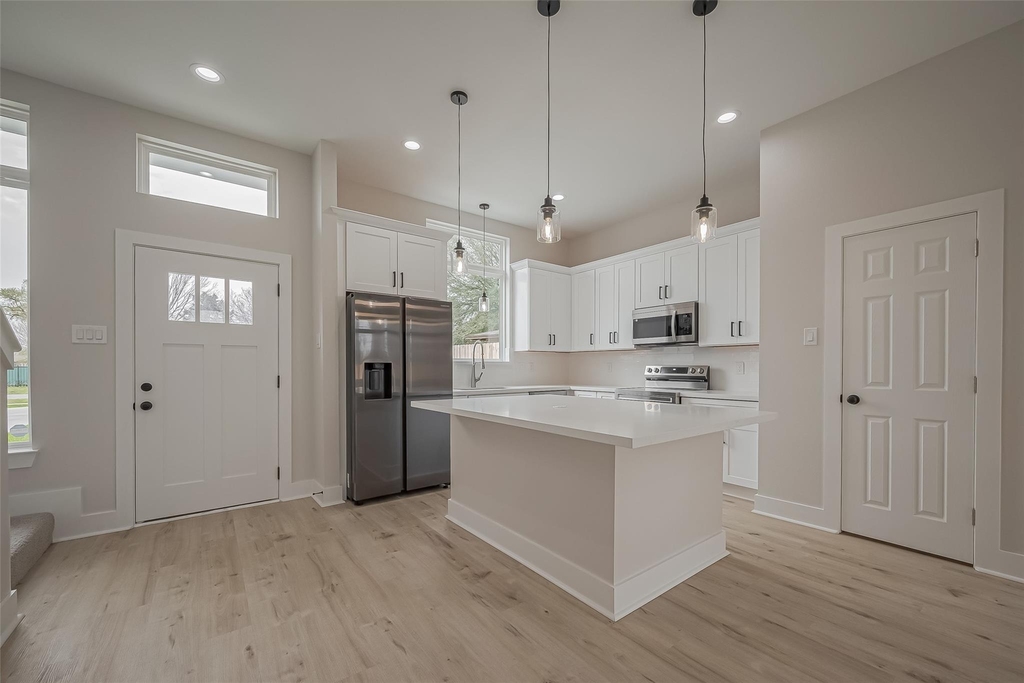 918 Saint Clair Street - Photo 4