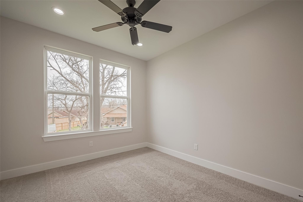 918 Saint Clair Street - Photo 17