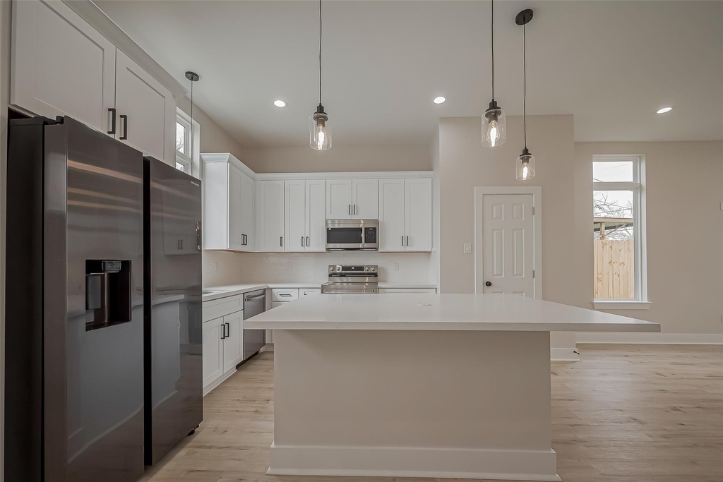 918 Saint Clair Street - Photo 12