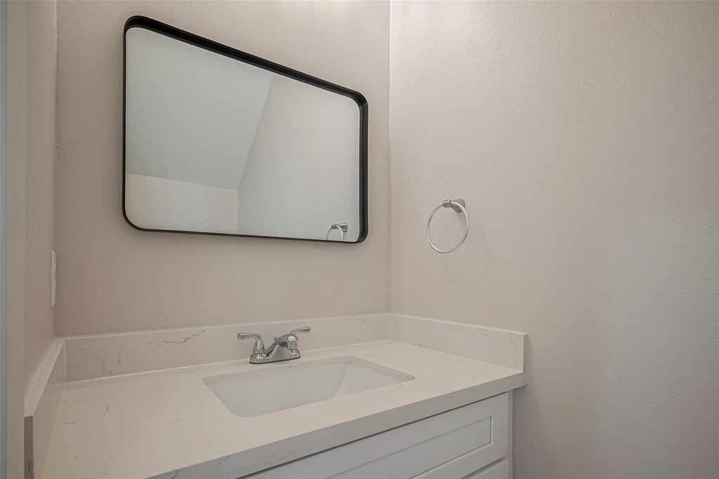 918 Saint Clair Street - Photo 16