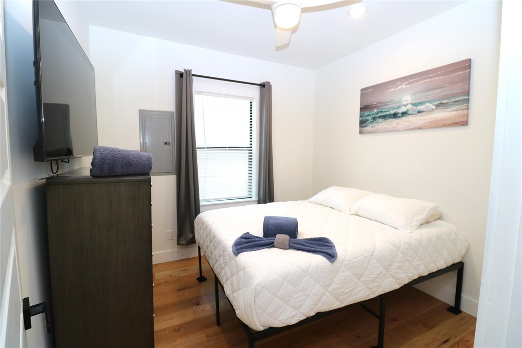 5506 Avenue Q 1/2 - Photo 14
