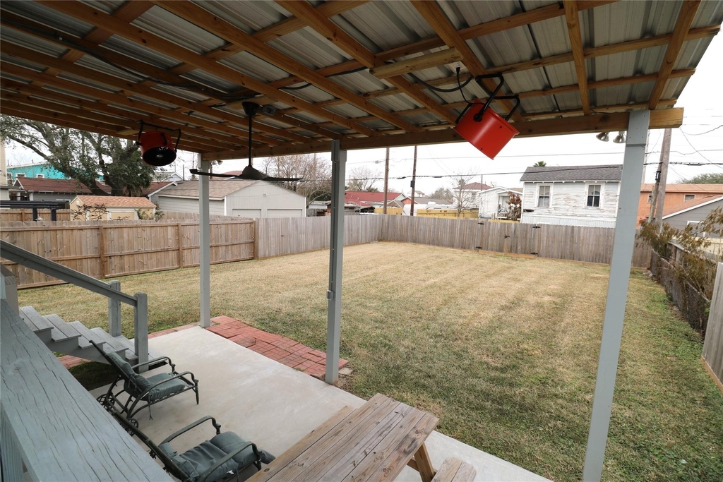 5506 Avenue Q 1/2 - Photo 2