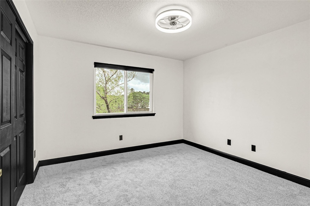 11915 Helene Court - Photo 18