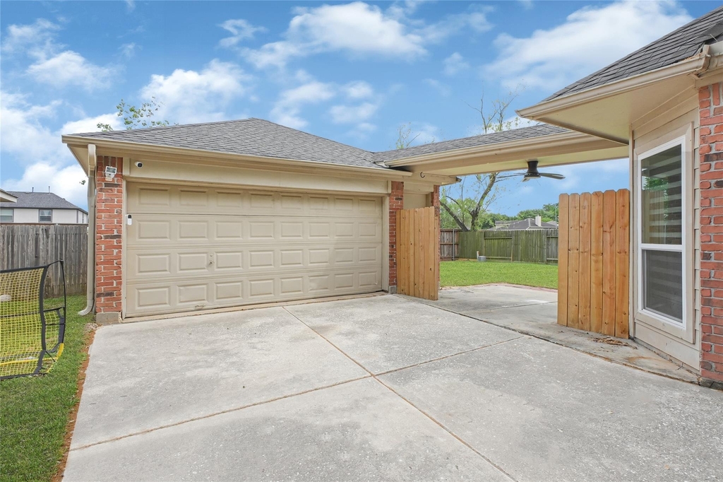 11915 Helene Court - Photo 2