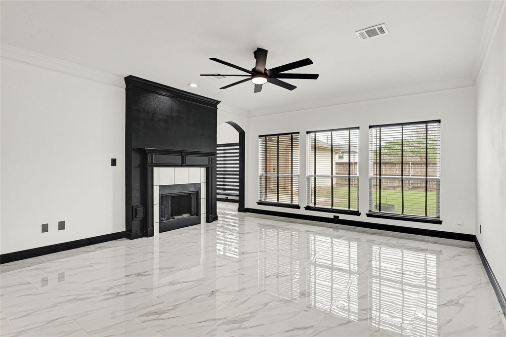 11915 Helene Court - Photo 9
