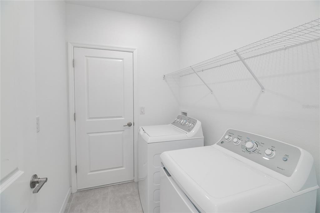 2068 Babbling Brook Boulevard - Photo 18