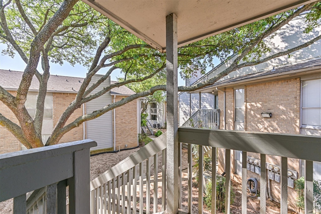 260 El Dorado Boulevard - Photo 0