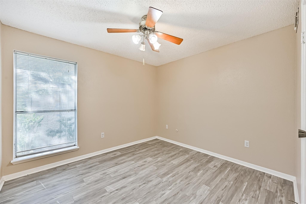 260 El Dorado Boulevard - Photo 16