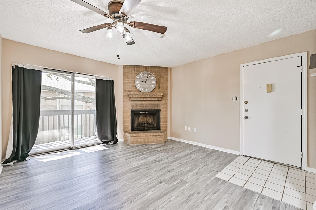 260 El Dorado Boulevard - Photo 3