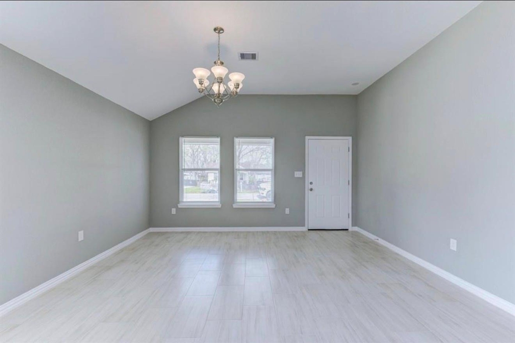 5824 Glen Lee Drive - Photo 3