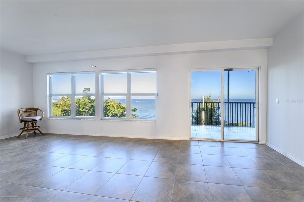 101 N Marion Court - Photo 4
