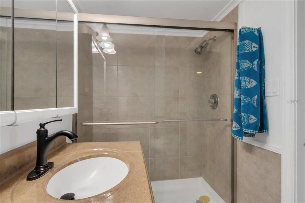 2100 Benjamin Franklin Drive - Photo 8