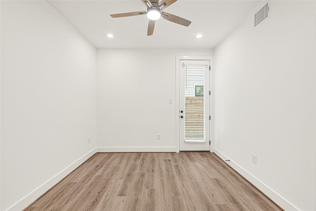 4606 Crown Grove Lane - Photo 16