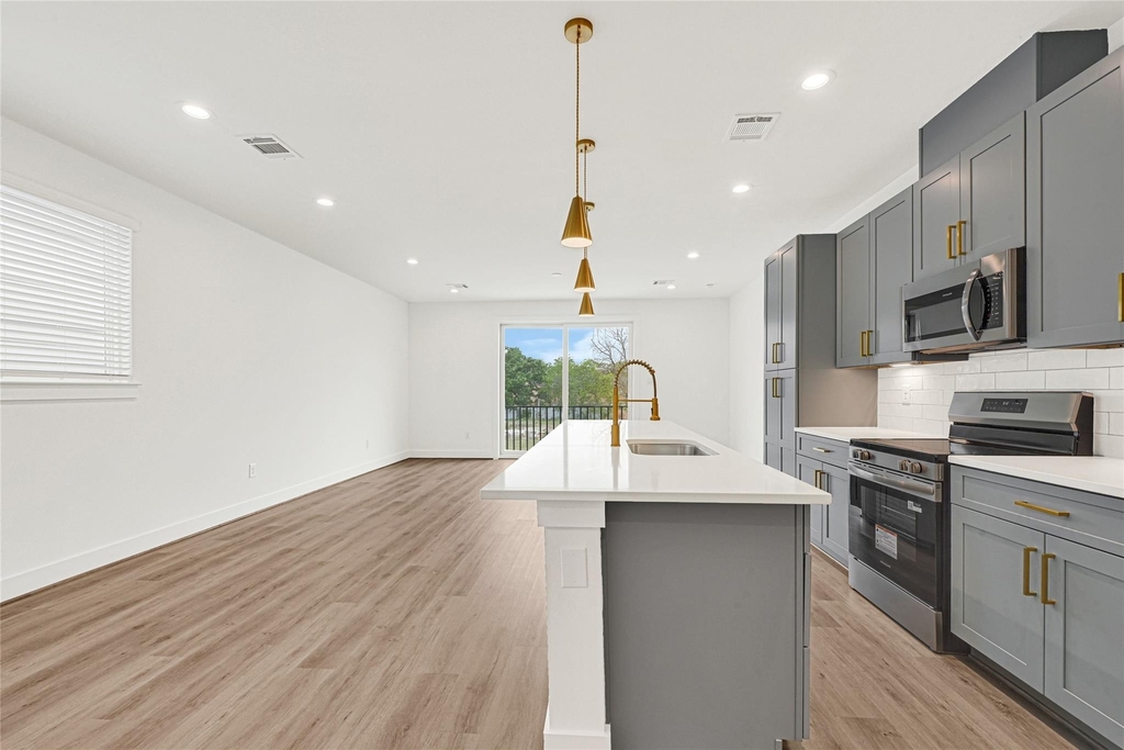 4606 Crown Grove Lane - Photo 1