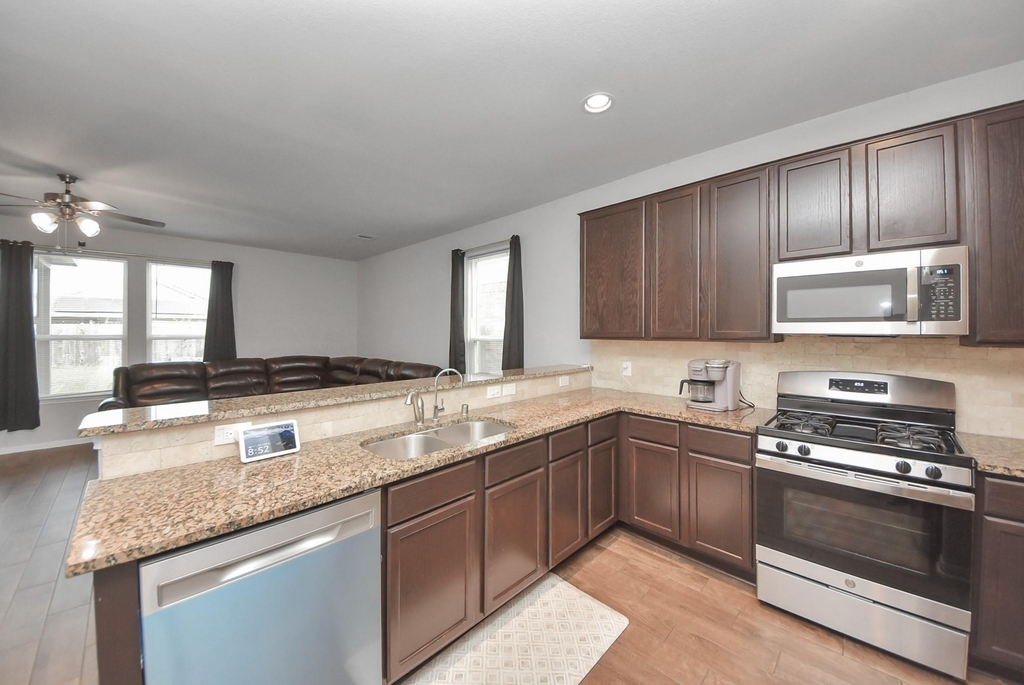 4239 Wyanngate Drive - Photo 6