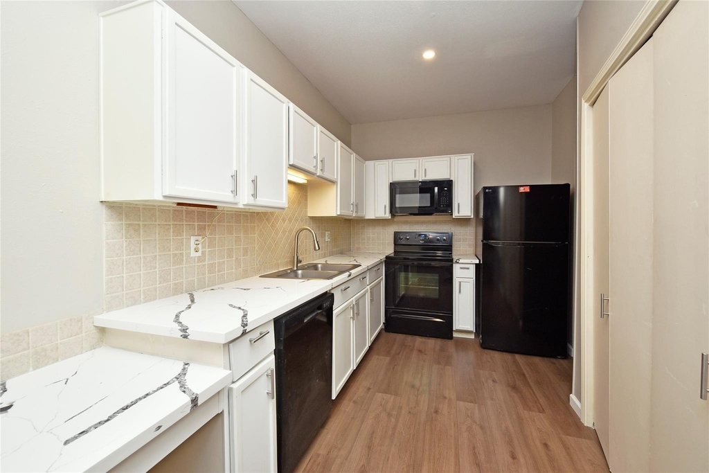 2023 Gentryside Drive - Photo 18