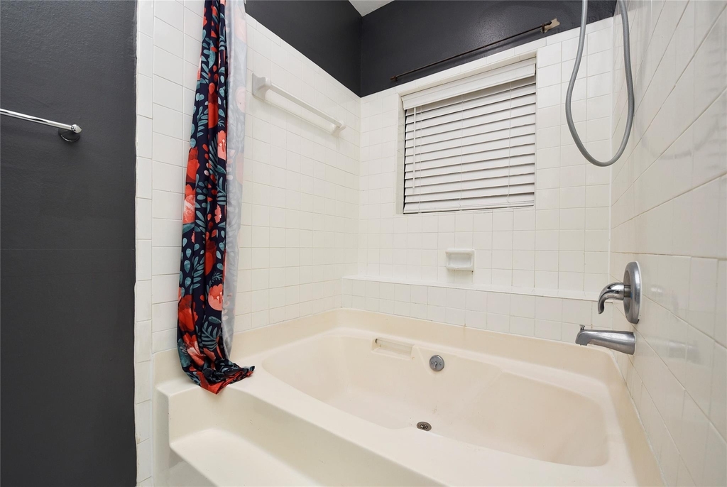 2023 Gentryside Drive - Photo 4