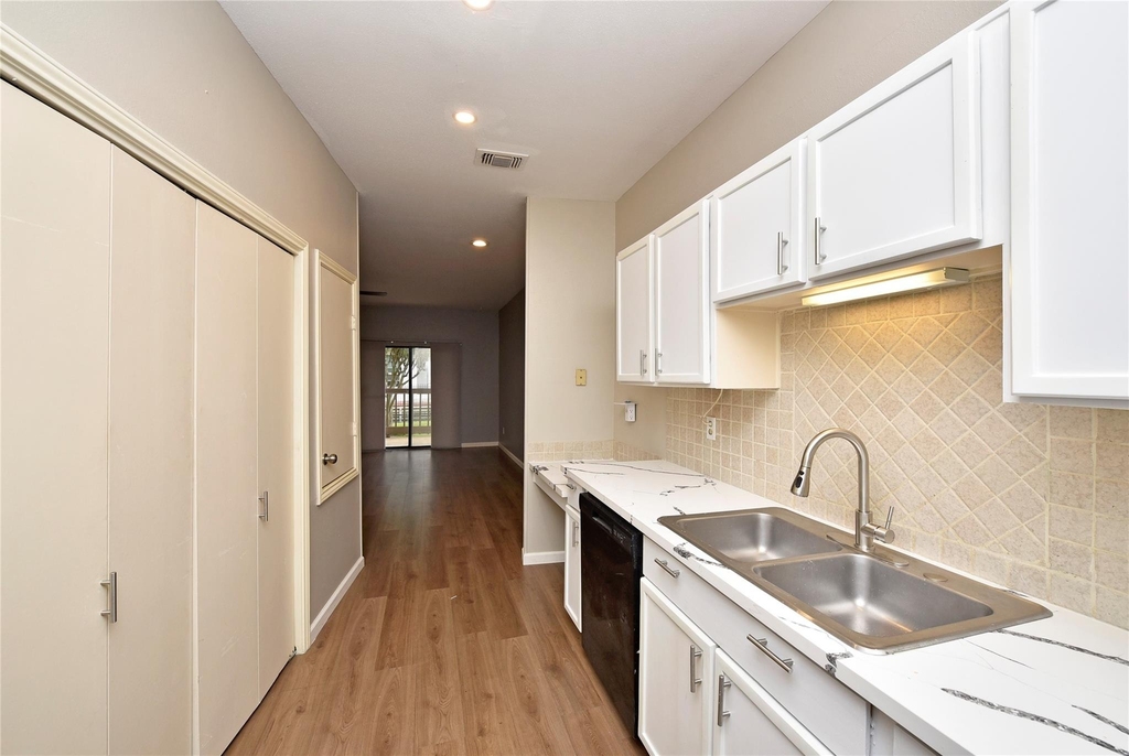 2023 Gentryside Drive - Photo 0