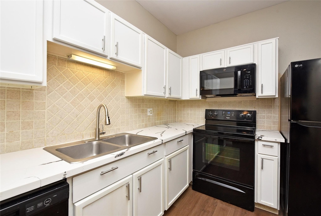 2023 Gentryside Drive - Photo 9