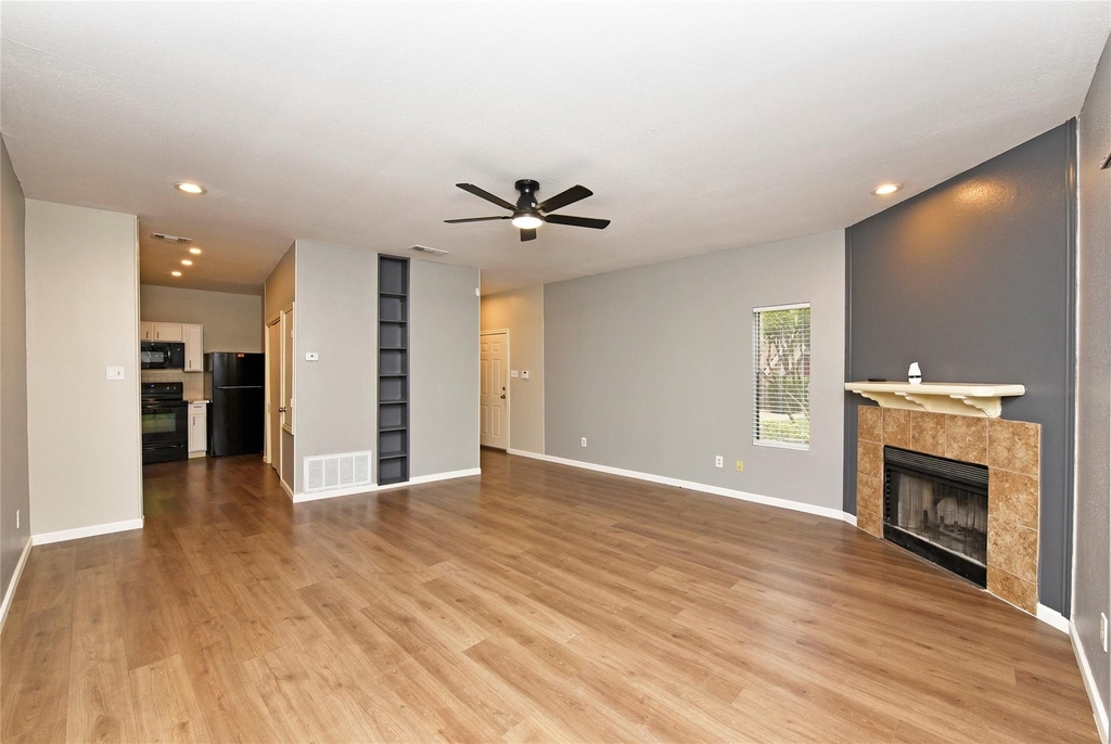 2023 Gentryside Drive - Photo 8