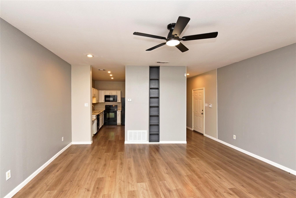 2023 Gentryside Drive - Photo 16