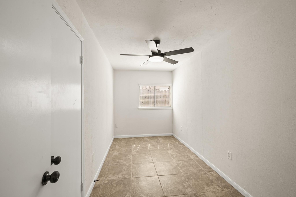 6711 Pickett Drive - Photo 9