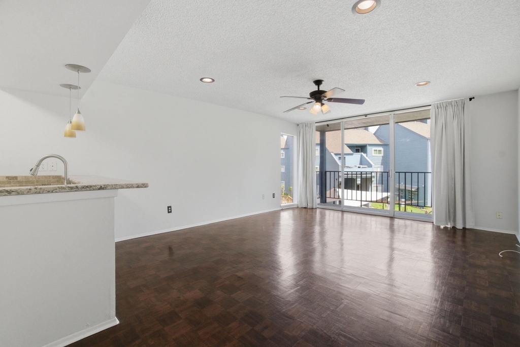 12500 Melville Drive - Photo 11