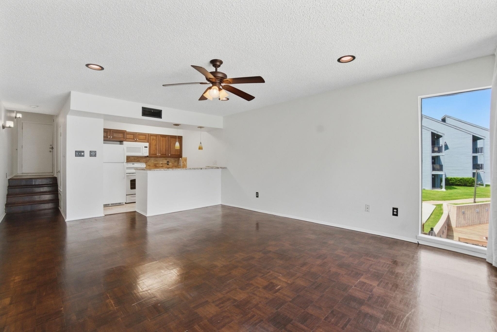 12500 Melville Drive - Photo 9