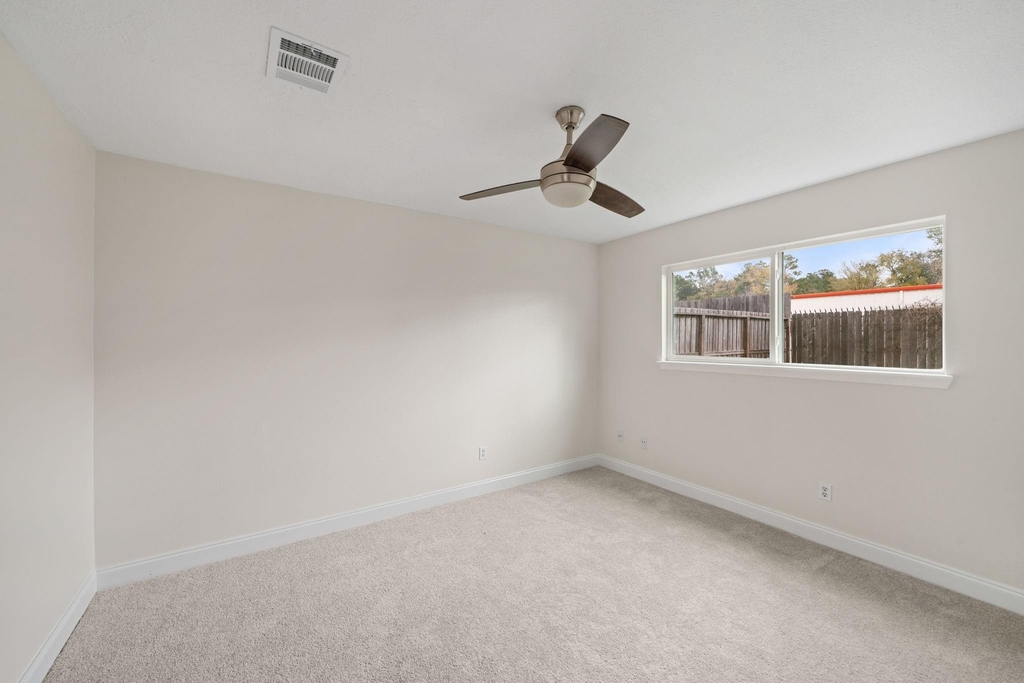 15034 Rose Valley Drive - Photo 19