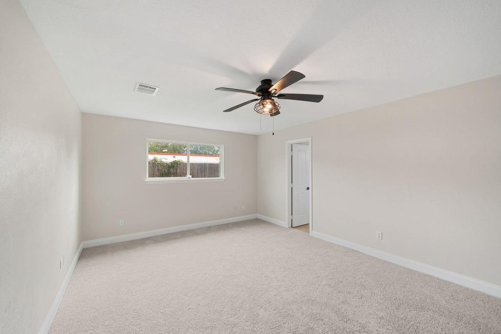 15034 Rose Valley Drive - Photo 24
