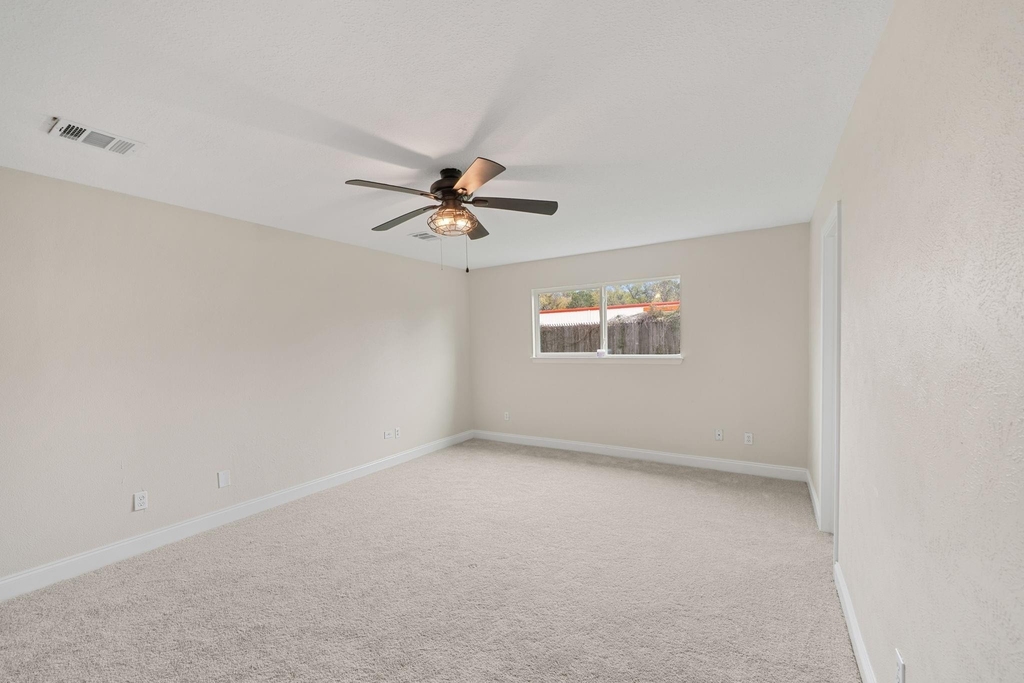 15034 Rose Valley Drive - Photo 27