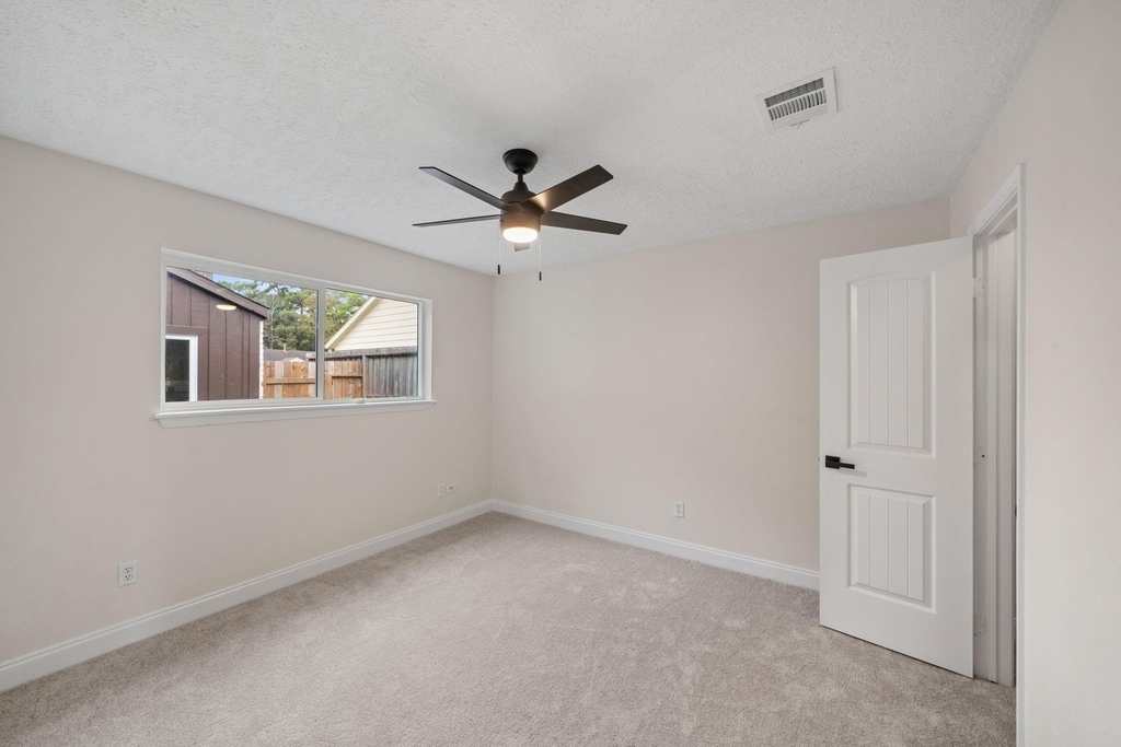 15034 Rose Valley Drive - Photo 17
