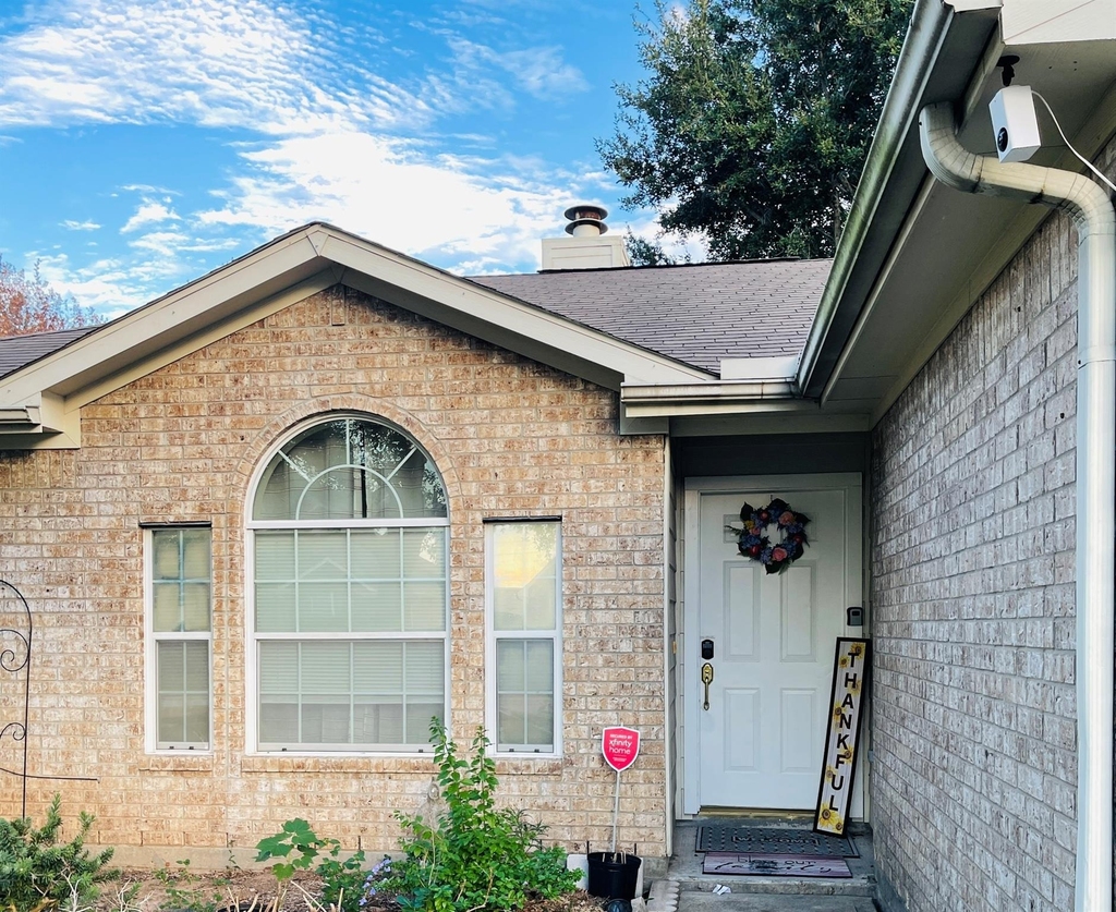 118 Willoughby Court - Photo 1