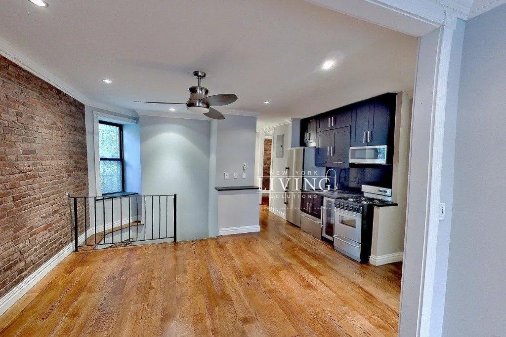 East 5th Street - Photo 2