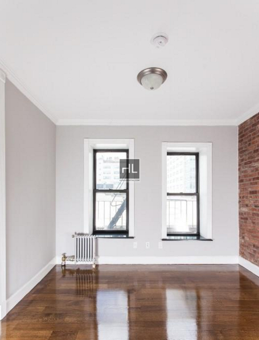 E 100th St/off 2nd Ave Nearest Q: 3BR, Elevator, W/D, SS Apps & NO Broker's Fees! Avail May 1 | Can view sooner - Photo 5
