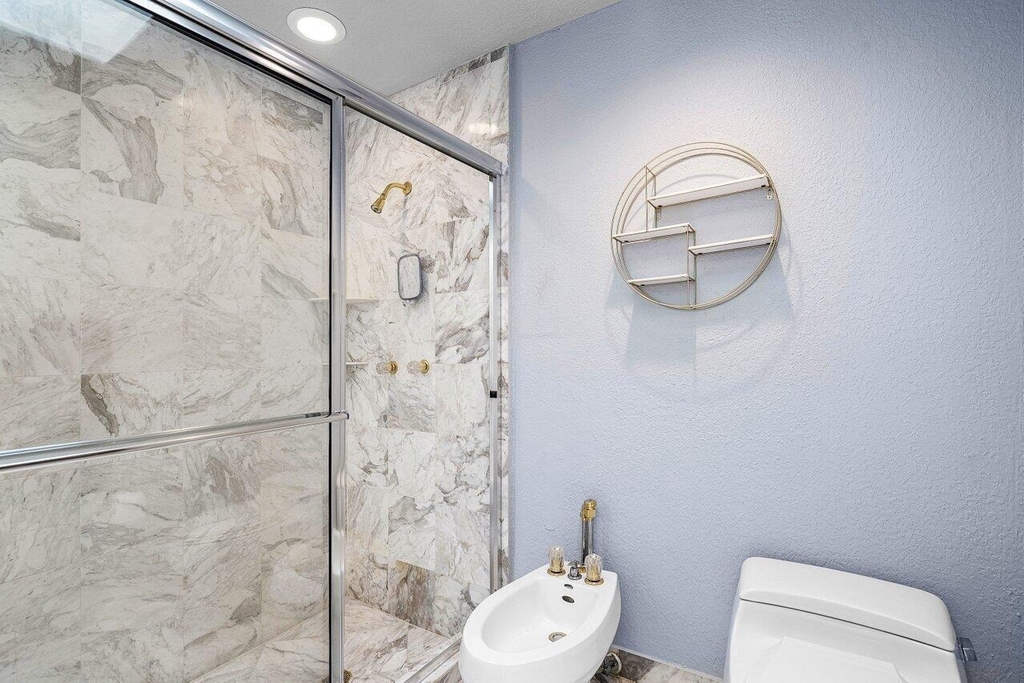 17099 Ryton Lane - Photo 16