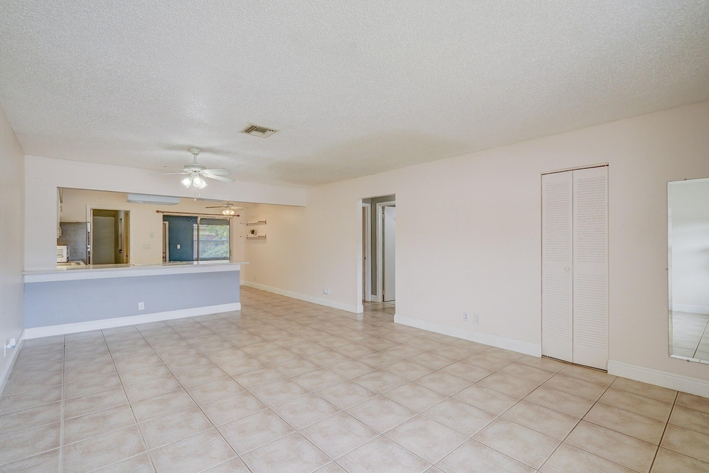 3929 Kenas Street - Photo 0