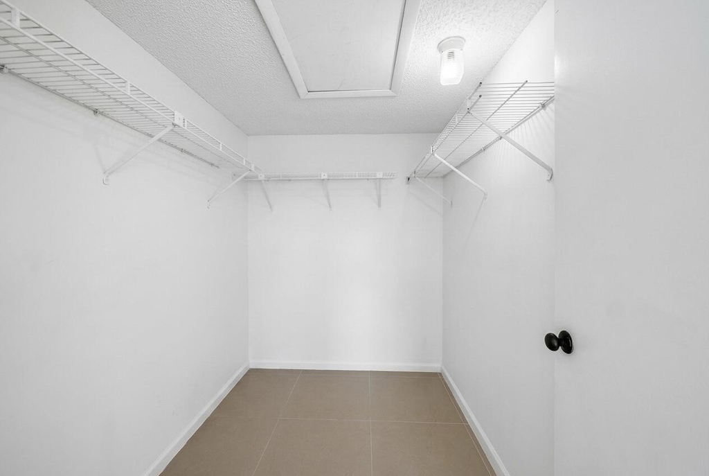6654 Villa Sonrisa Drive - Photo 10