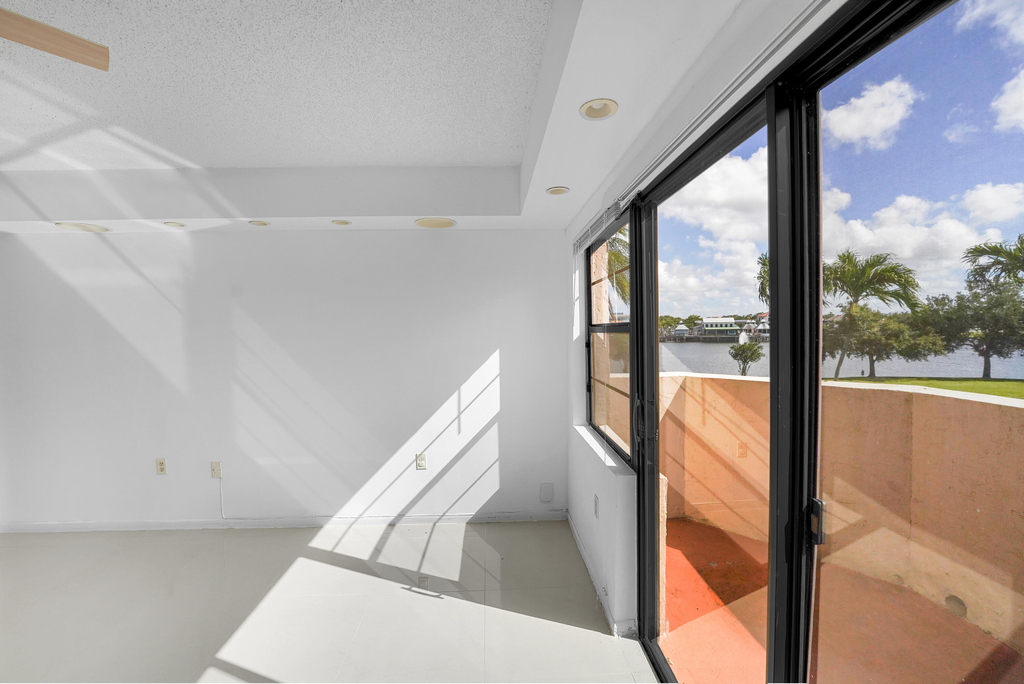 6654 Villa Sonrisa Drive - Photo 28