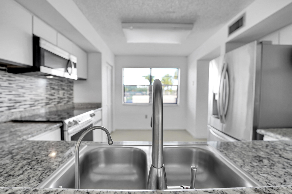 6654 Villa Sonrisa Drive - Photo 37