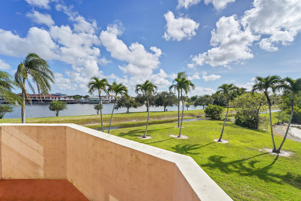 6654 Villa Sonrisa Drive - Photo 19