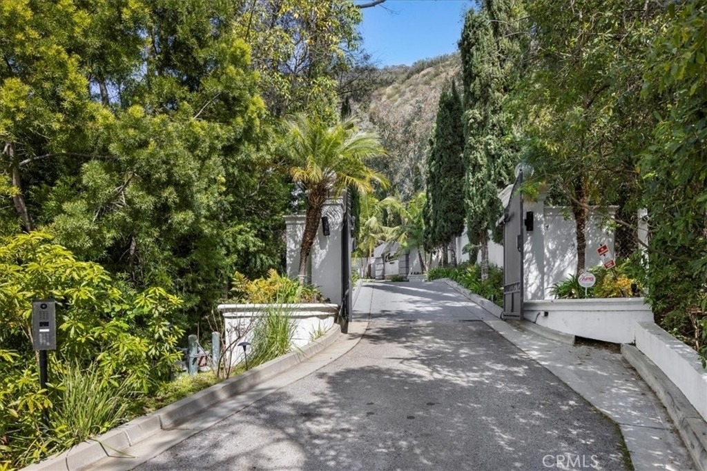 1756 Clear View Drive - Photo 3