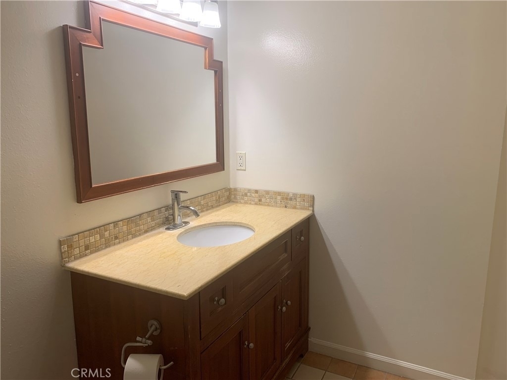 3220 Altura - Photo 17