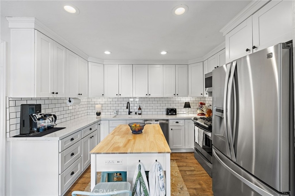 1185 Noria Street - Photo 3