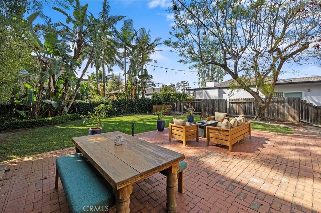 1185 Noria Street - Photo 1