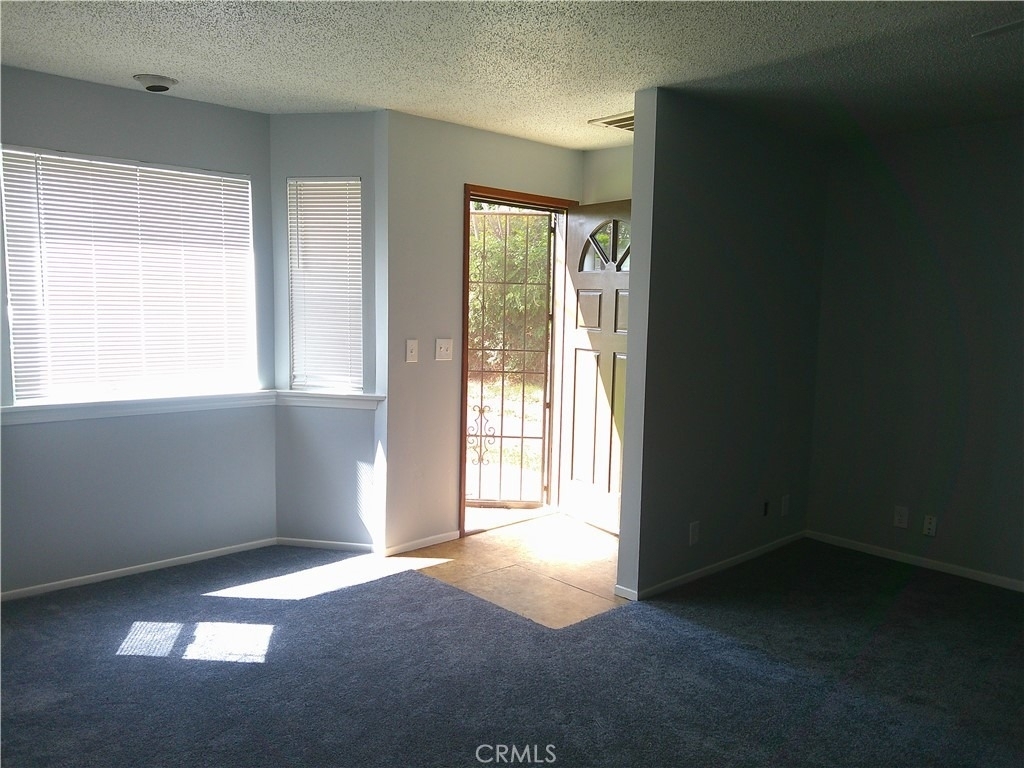 5237 Bushnell Street - Photo 3
