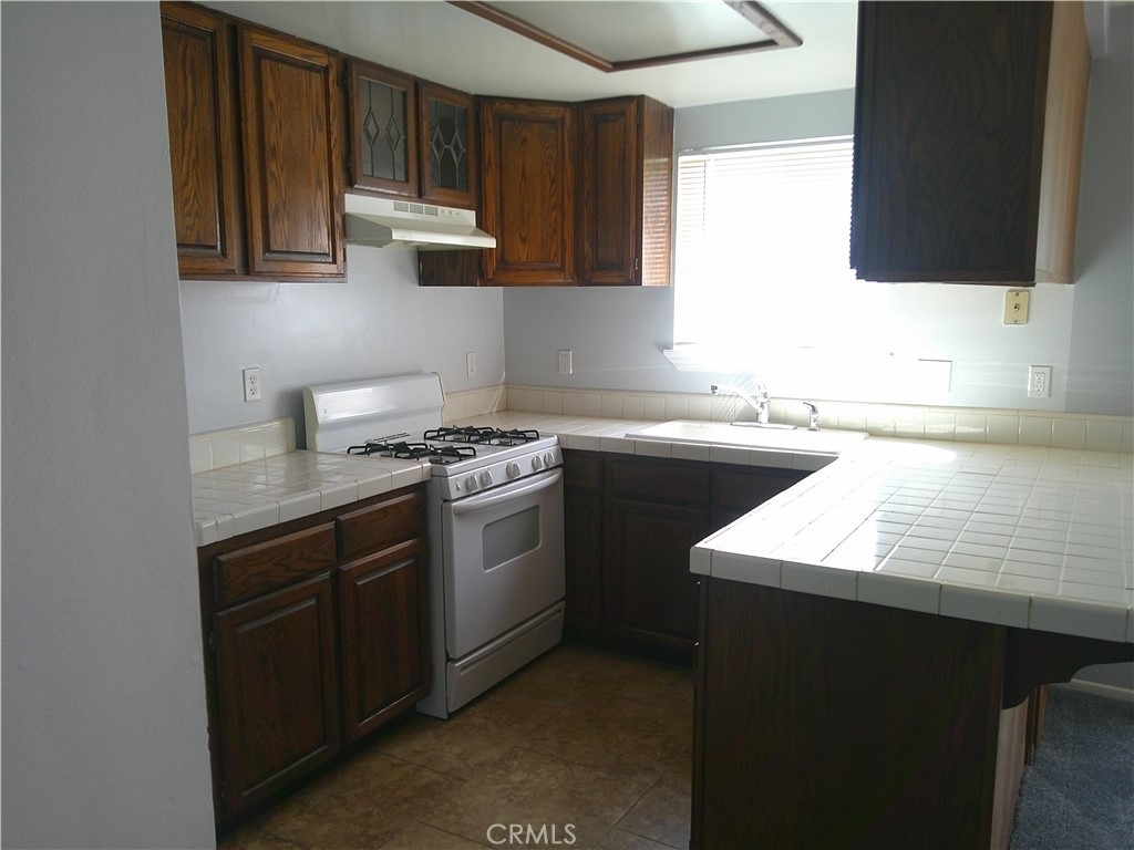 5237 Bushnell Street - Photo 2
