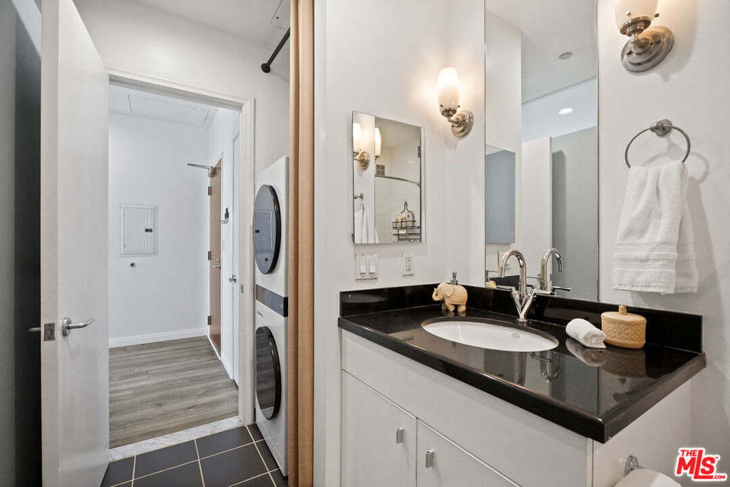 1100 Wilshire Boulevard - Photo 20