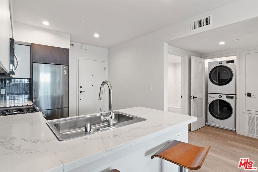 132 Rosemont Avenue - Photo 9